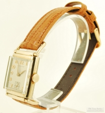 Hamilton 17J grade 980 wrist watch #G407078, distinctive YGF rectangular Hamilton Wilshire case