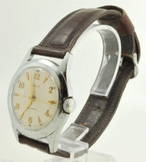 Timex 1J wrist watch, heavy WBM & SS round water resistant (WR) case with a stepped bezel, AS-IS