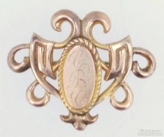 YGF open-design filigree lapel pin with watch hook