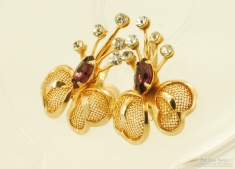 Vintage YGP & crystal flower-motif screw-back earrings, elaborate YGP mesh & clear round crystals